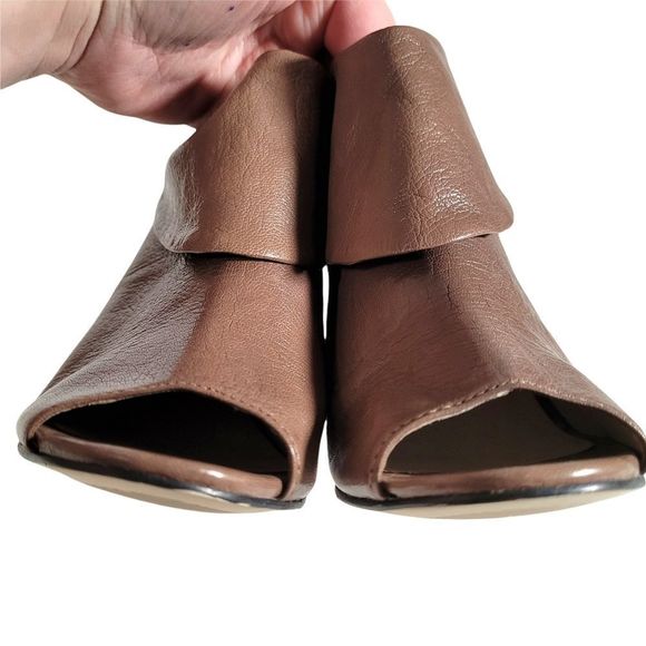 Michael Kors Leather Upper Peep Toe Zip Up Shooties - Picture 9 of 14